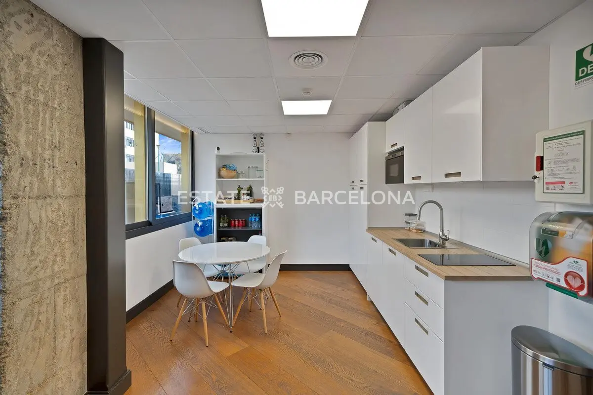 Oficina en Marbella, España, 218 m² - imagen 17