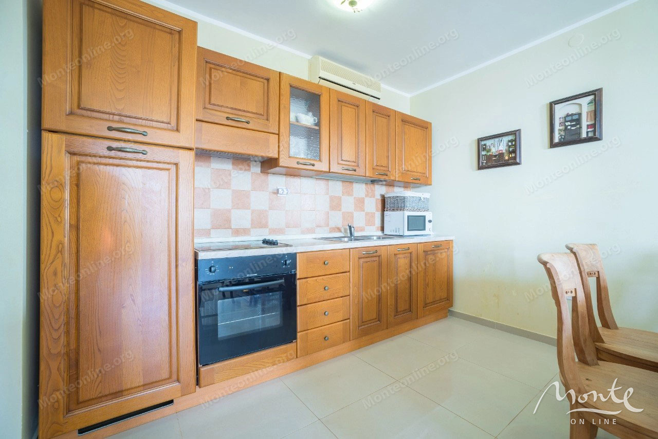 Villa in Krimovica, Montenegro, 200 m² - picture 12