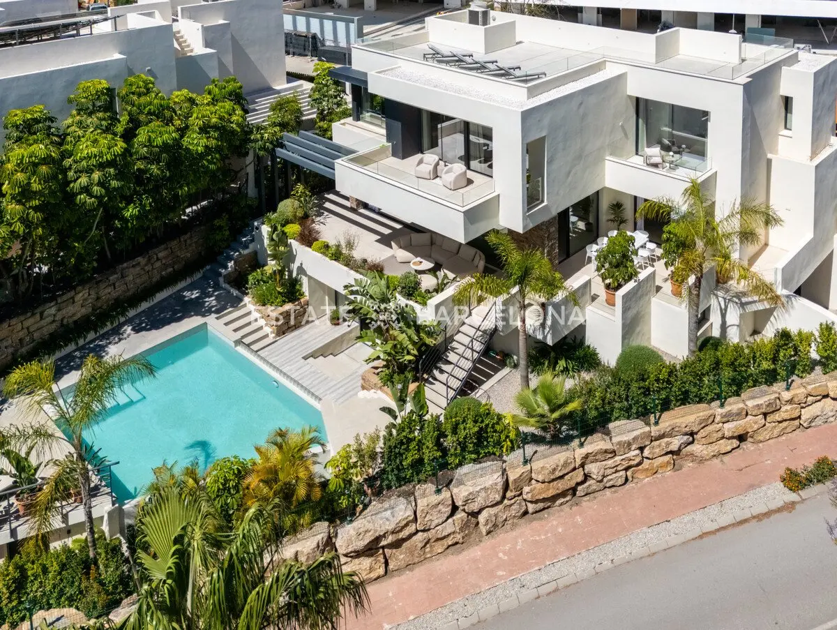 Villa en Estepona, España, 403 m² - imagen 10
