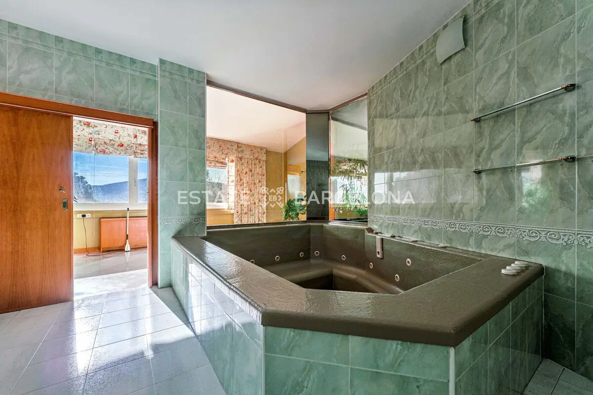 Inversión en Benalmádena, España, 3 110 m² - imagen 14