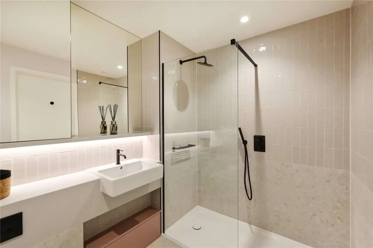 Studio Brent Cross, United Kingdom, 496 m² - picture 3