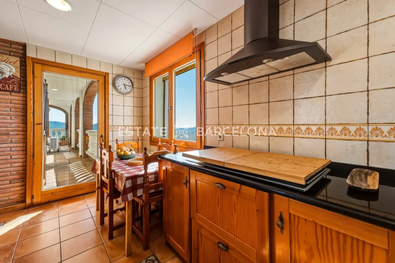 House in Tordera, Spain, 373 m² - picture 15