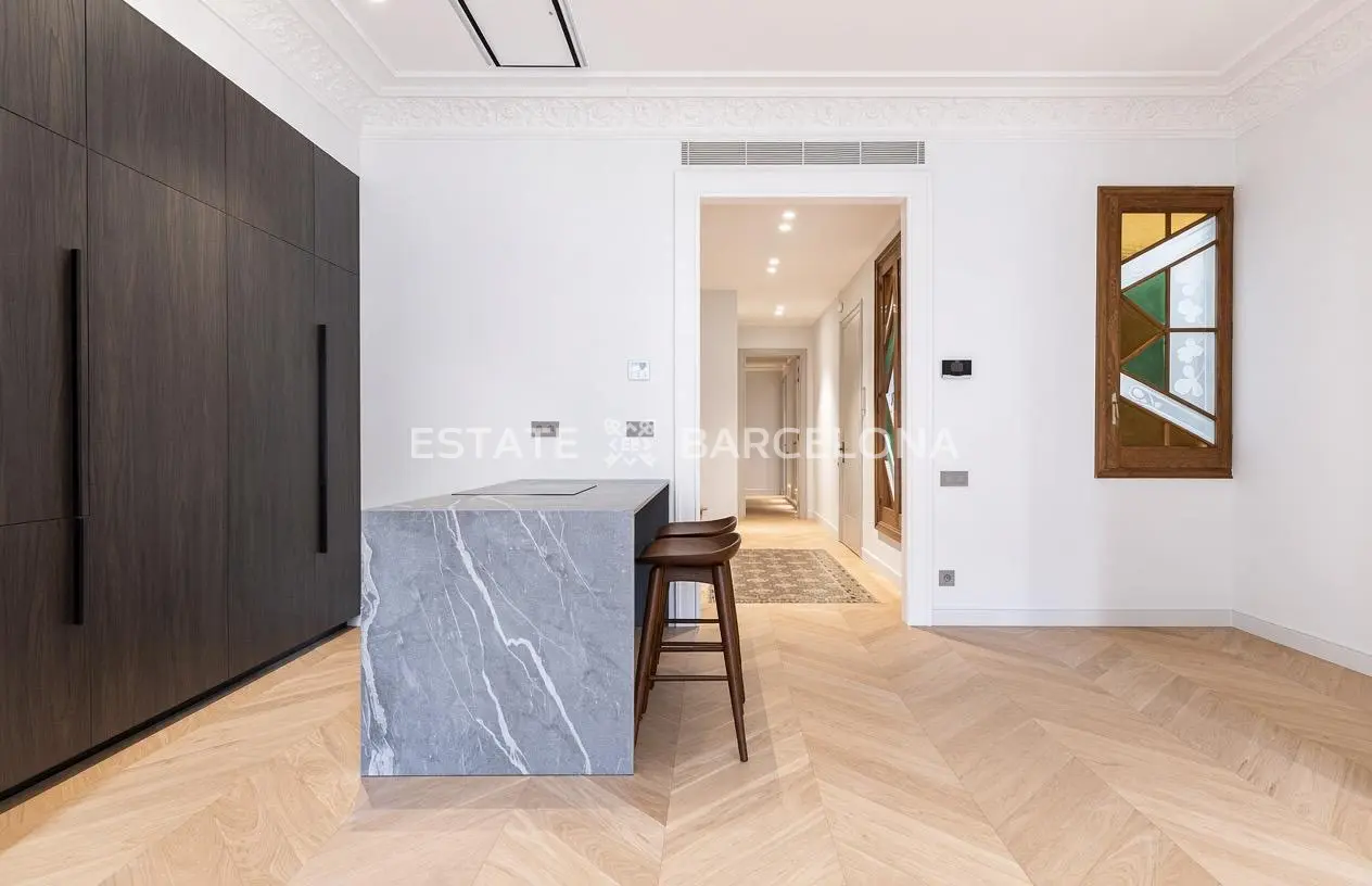 Wohnung in Barcelona, Spanien, 146 m² - Foto 4