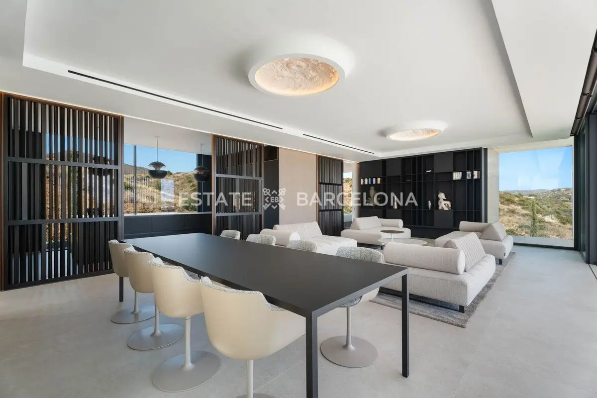 Villa in Fuengirola, Spain, 552 m² - picture 4