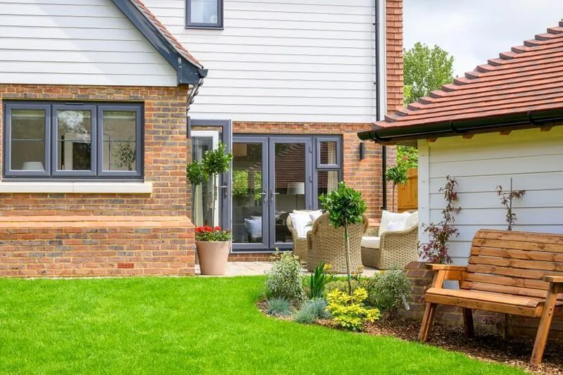 House Tonbridge, United Kingdom, 2 239 m² - picture 2