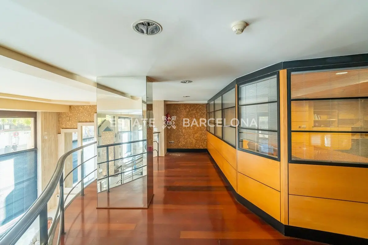 Oficina en Marbella, España, 380 m² - imagen 9