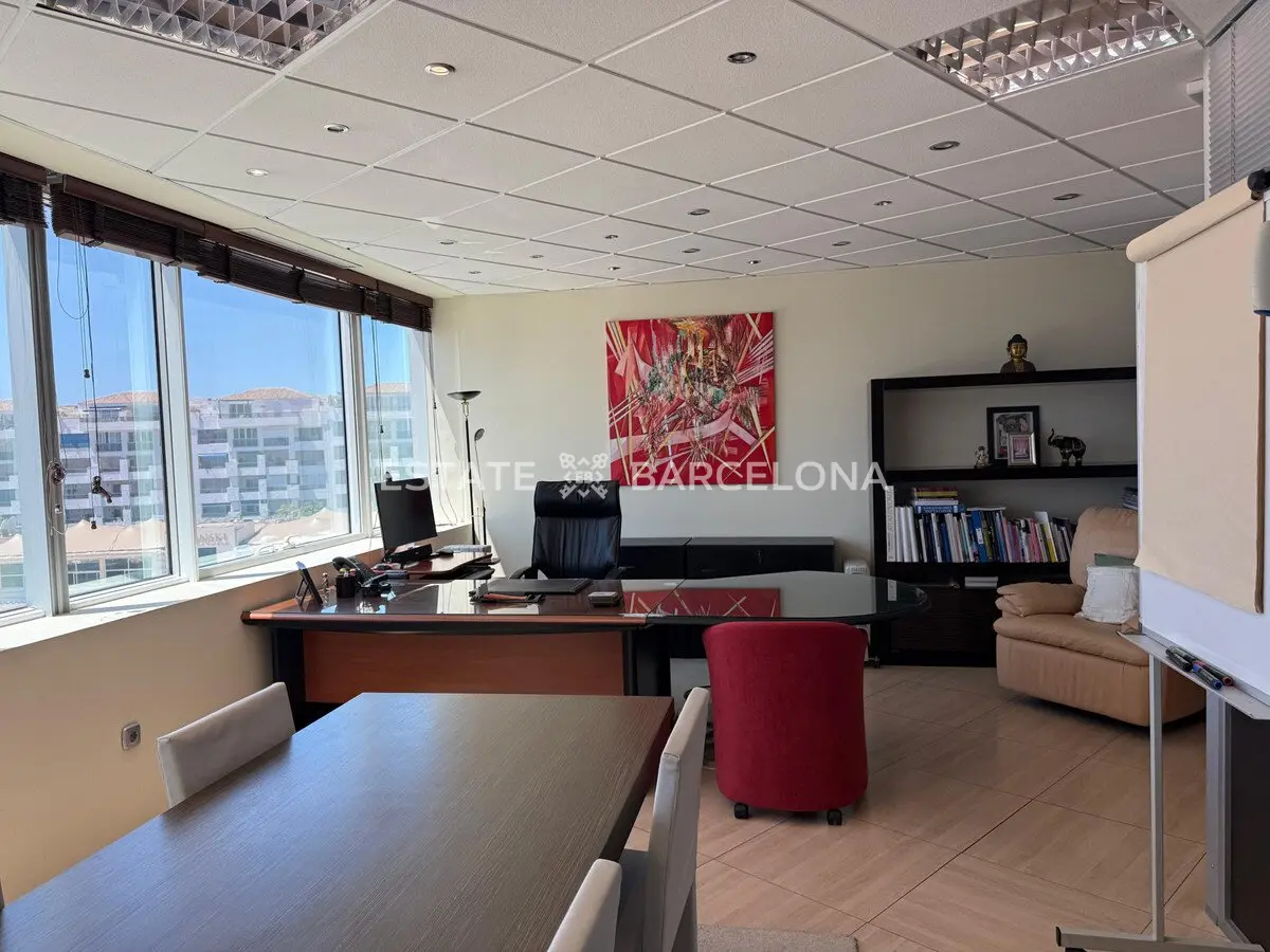 Oficina en Marbella, España, 134 m² - imagen 6