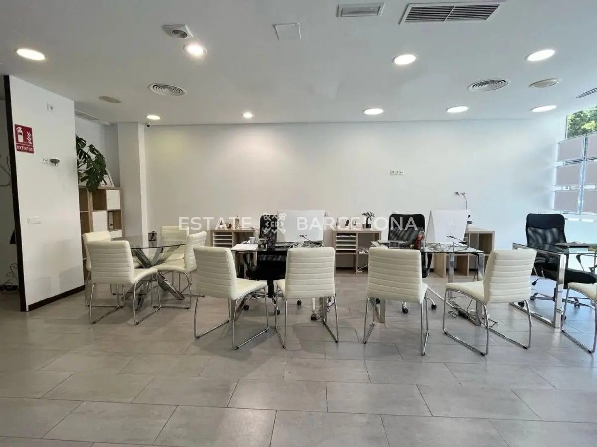 Oficina en Marbella, España, 376 m² - imagen 4