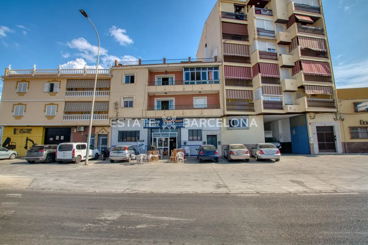 Commercial property in Malaga, Spain, 950 m² - picture 3