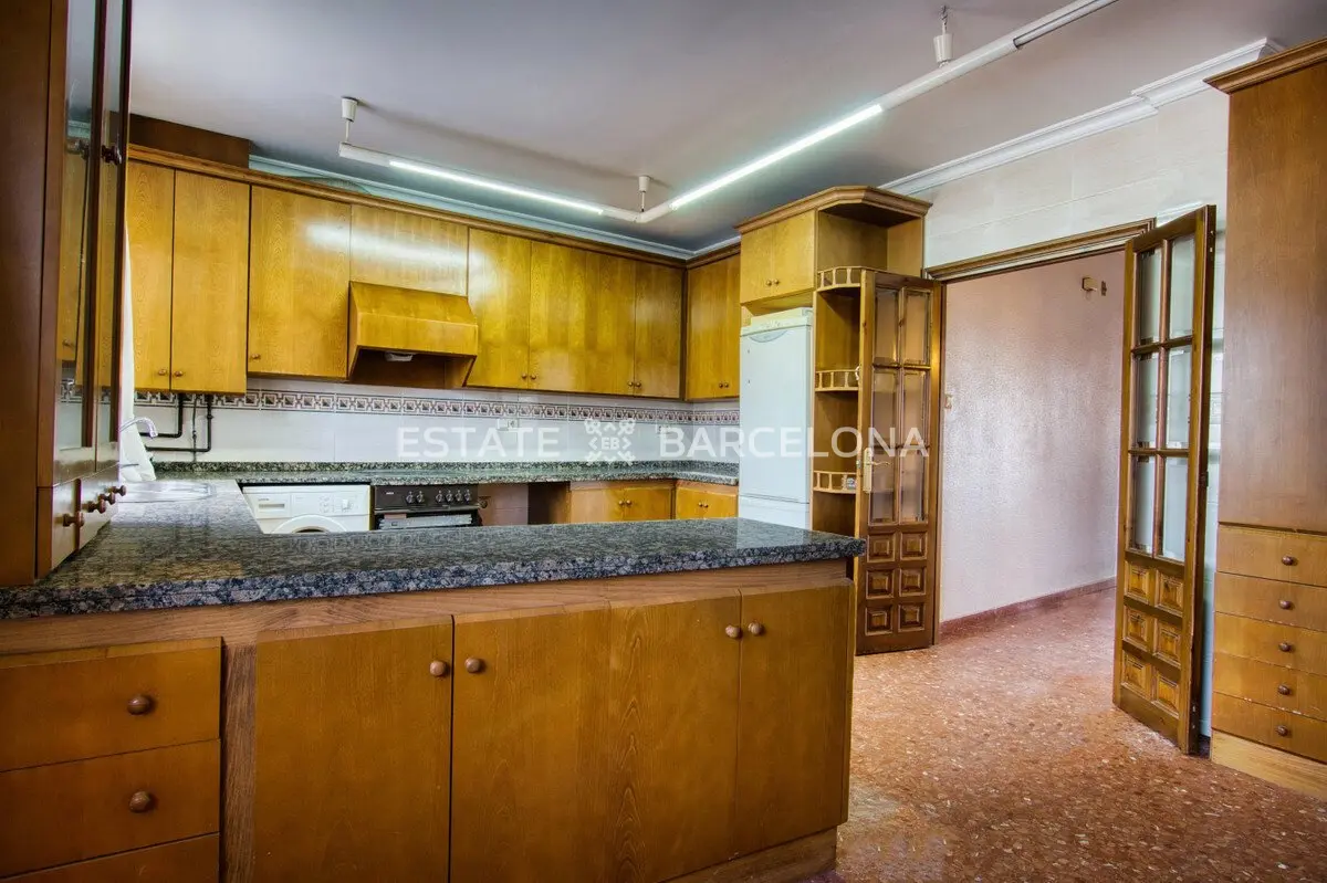 Commercial property in Malaga, Spain, 950 m² - picture 18