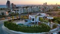 Villa pour 2 050 000 Euro à Mouttagiaka, Chypre