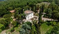 Casa per 4 200 000 euro a Lisciano Niccone, Italia