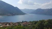 Land for 300 000 euro in Dobrota, Montenegro