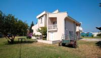 Terreno per 2 196 900 euro a Bar, Montenegro