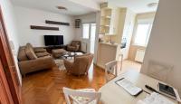 Flat for 242 000 euro in Bar, Montenegro