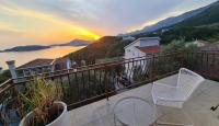 Villa for 890 000 euro in Przno, Montenegro