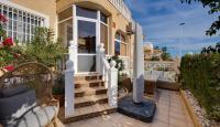 Chalet para 310 000 euro en Torrevieja, España