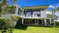 House for 811 388 euro in Ecuador