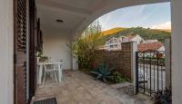 Townhouse for 235 000 euro in Budva, Montenegro