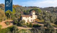 Villa para 2 500 000 euro en Florencia, Italia