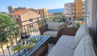Flat for 170 000 euro in Petrovac, Montenegro