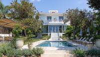 Villa for 27 000 euro per week in Antibes, France