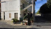 Piso para 52 000 euro en Scalea, Italia