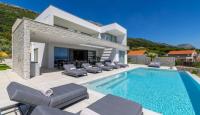 Villa para 2 700 000 euro en Split, Croacia