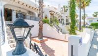 Chalet for 1 600 euro per month in Orihuela Costa, Spain