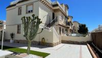 House for 1 500 euro per month in Orihuela Costa, Spain