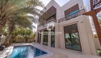 Villa pour 11 573 Euro par mois à Dubaï, EAU