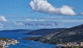 Terreno para 400 000 euro en Trogir, Croacia