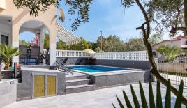Flat for 380 000 euro in Medulin, Croatia