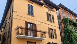 Casa lucrativa para 1 800 000 euro por Lago Iseo, Italia