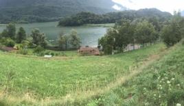 Terreno para 130 000 euro en Carlazzo, Italia
