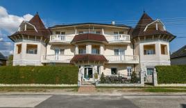 Hotel for 1 305 970 euro in Heviz, Hungary