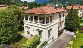 Villa para 2 700 000 euro en Varese, Italia