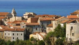 Hotel para 69 000 euro en Scalea, Italia