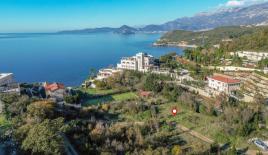 Terrain pour 232 000 Euro à Rézévici, Monténégro