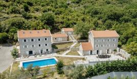 Villa pour 3 950 000 Euro à Prcanj, Monténégro