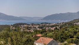 Maison pour 470 000 Euro à Tivat, Monténégro
