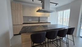 Apartamento para 2 200 euro por mes en Nicosia, Chipre