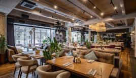 Gewerbeimmobilien für 870 000 euro in Barcelona, Spanien
