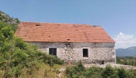 Casa per 72 000 euro a Nikšić, Montenegro