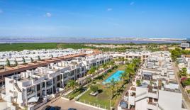 Ático para 359 000 euro en Torrevieja, España
