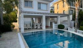 Maison pour 8 000 Euro par mois à Agios Tychon, Chypre