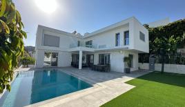Maison pour 2 500 000 Euro à Agios Athanasios, Chypre