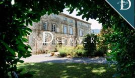 Villa for 3 600 000 euro in Capannori, Italy