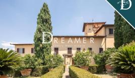 Villa for 4 900 000 euro in Italy