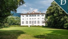 Apartment for 1 250 000 euro in Lucca, Italy